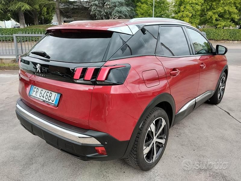 Usata Peugeot 3008 Allure 131 CV (96 kW) 2018 Rosso Station wagon