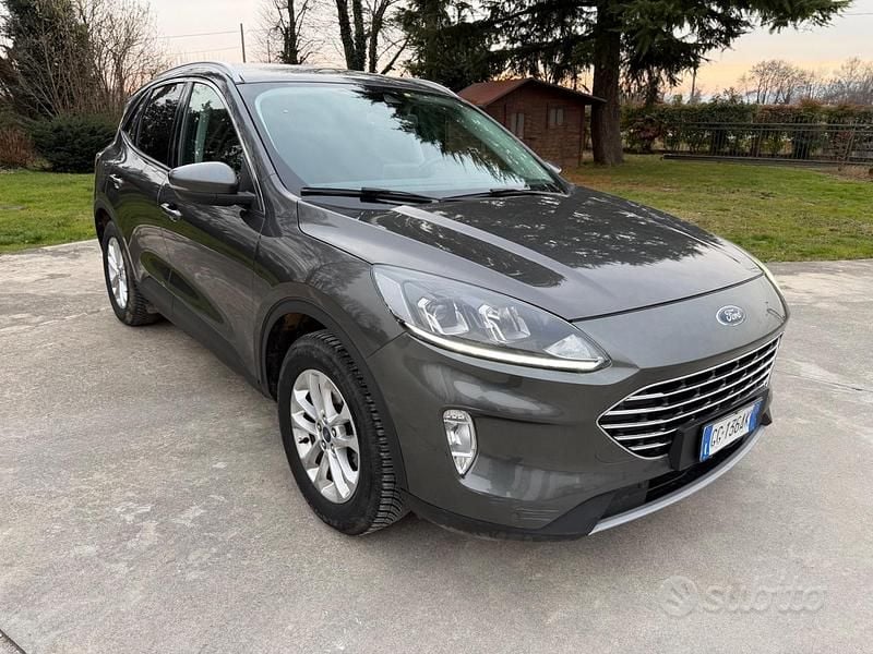 Usata Ford Kuga Business Edition 120 CV (88 kW) 2022 Grigio SUV