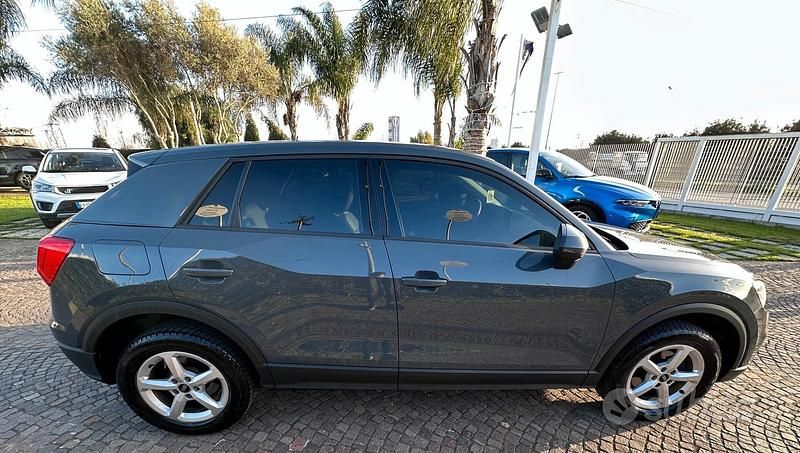 Usata Audi Q2 Business 116 CV (85 kW) 2020 Grigio SUV