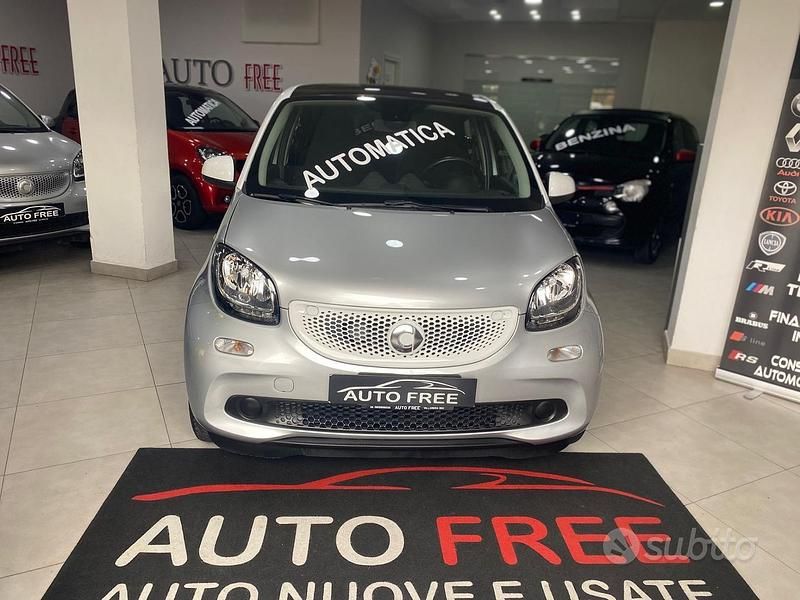 Usata Smart ForFour Passion 89 CV (65 kW) 2017 Grigio Utilitaria
