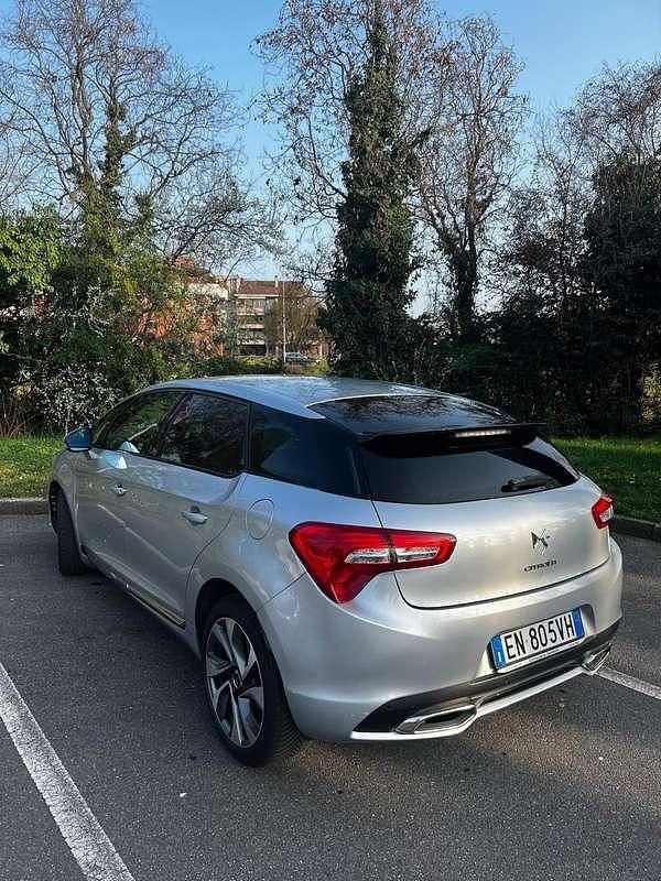 Usata Citroën DS5 Business Class 163 CV (119 kW) 2012 Argento Utilitaria