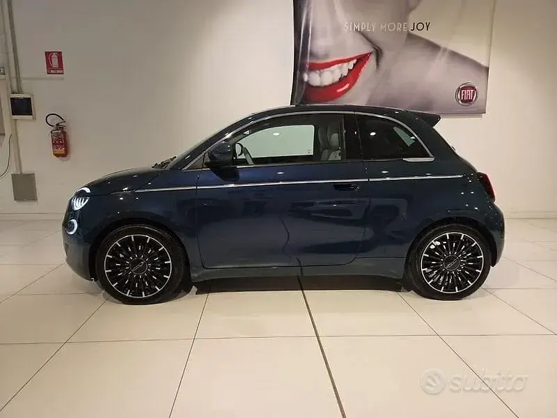 Usata Fiat 500e La Prima 86 kW (118 CV) 2022 Other Berlina