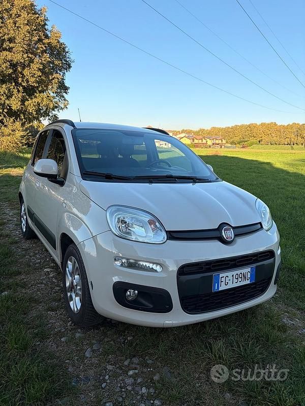 Usata Fiat Panda Lounge 69 CV (50 kW) 2016 Beige Berlina
