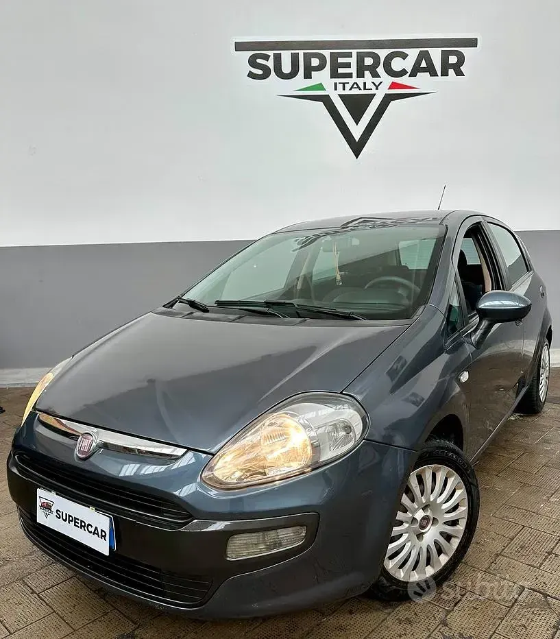 Usata Fiat Punto Active 69 CV (50 kW) 2010 Grigio Utilitaria