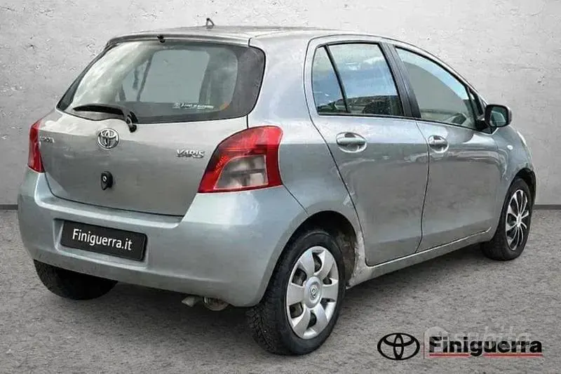 Usata Toyota Yaris Sol 87 CV (63 kW) 2007 Other Utilitaria