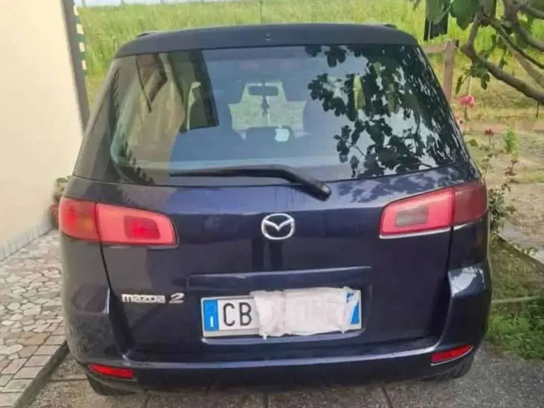 Usata Mazda 2 68 CV (50 kW) 2003 Bluazzurro Utilitaria