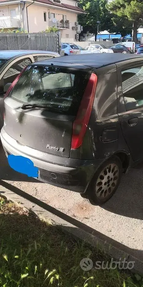 Usata Fiat Punto 80 CV (58 kW) 2002 Utilitaria