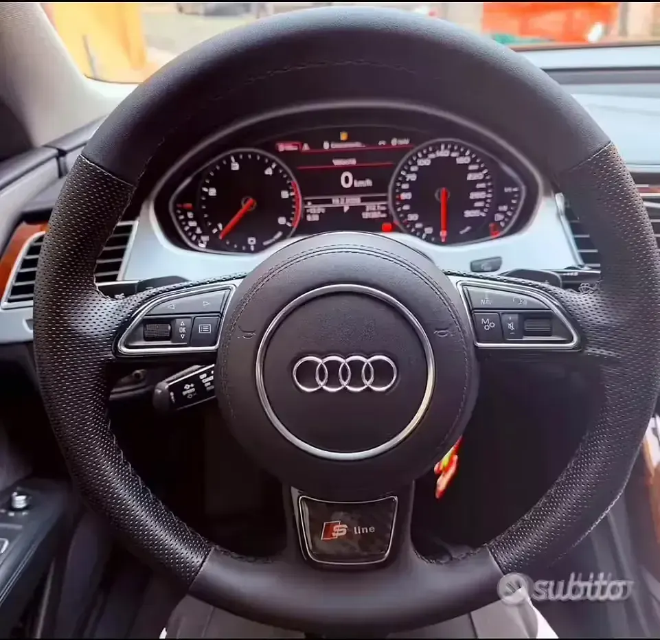 Usata Audi A8 Ambiente 250 CV (183 kW) 2012 Grigio Berlina