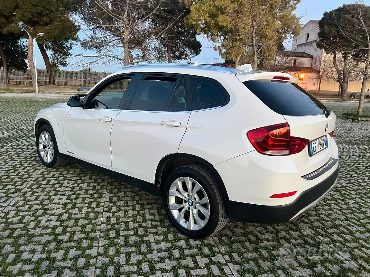 Usata BMW X1 143 CV (105 kW) 2013 Bianco SUV
