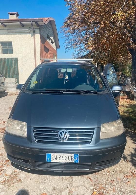 Usata VW Sharan 116 CV (85 kW) 2005 Blu Monovolume