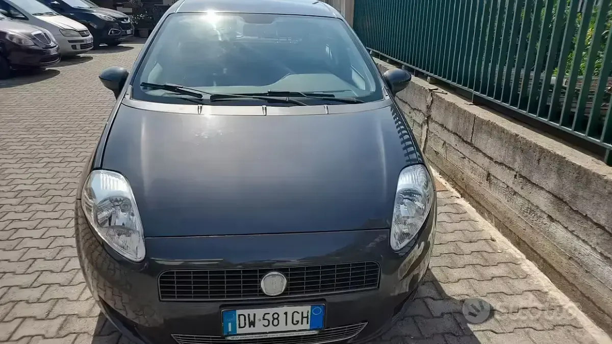 Usata Fiat Grande Punto Dynamic 77 CV (56 kW) 2009 Utilitaria
