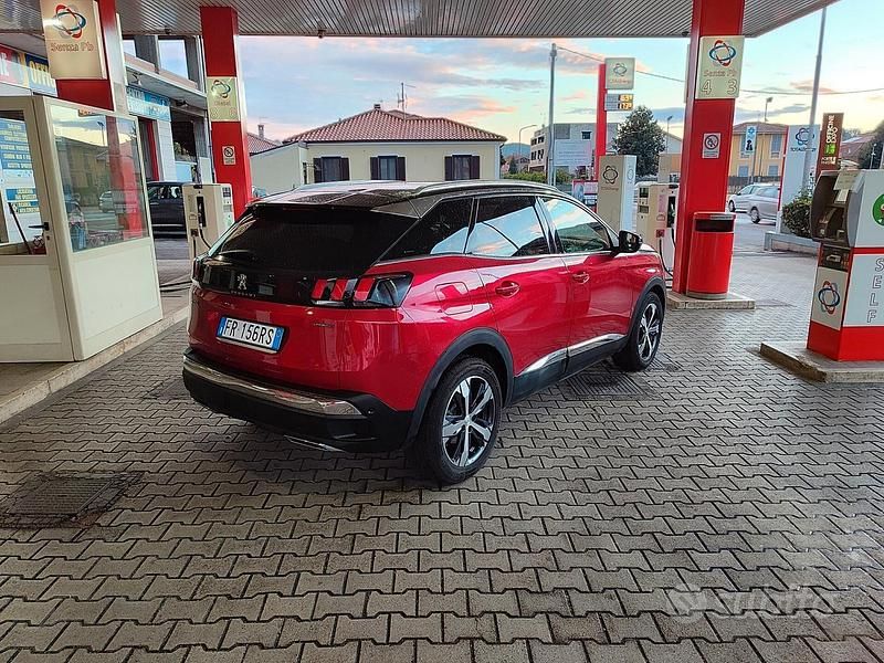 Usata Peugeot 3008 GT-line 131 CV (96 kW) 2018 Rosso Station wagon