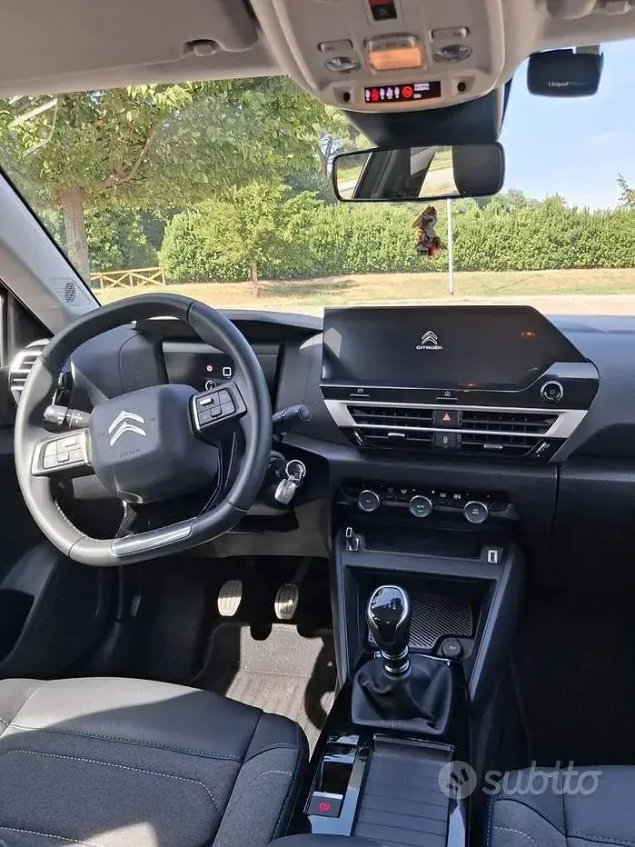 Usata Citroën C4 131 CV (96 kW) 2024 Grigio SUV