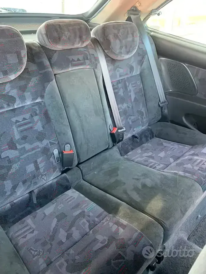 Usata Citroën Xsara 109 CV (80 kW) 2002 Grigio Coupé