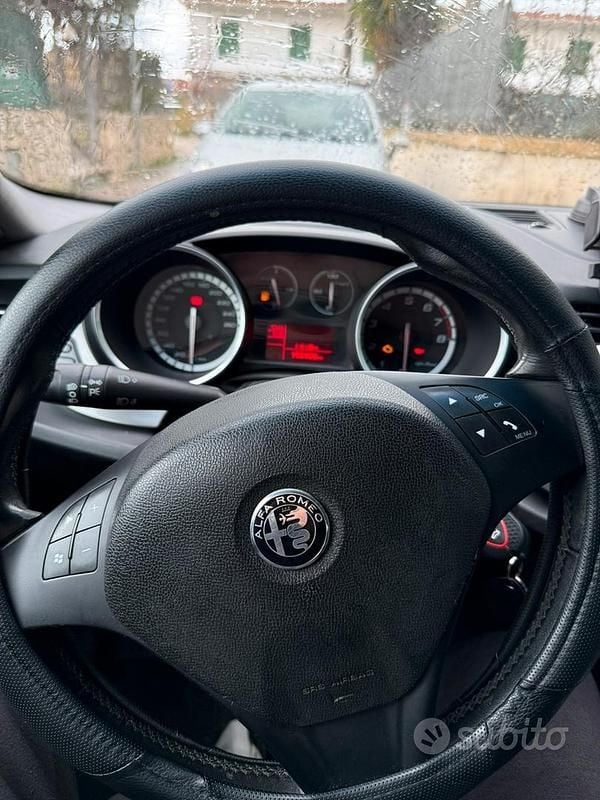 Usata Alfa Romeo Giulietta 170 CV (125 kW) 2010 Utilitaria