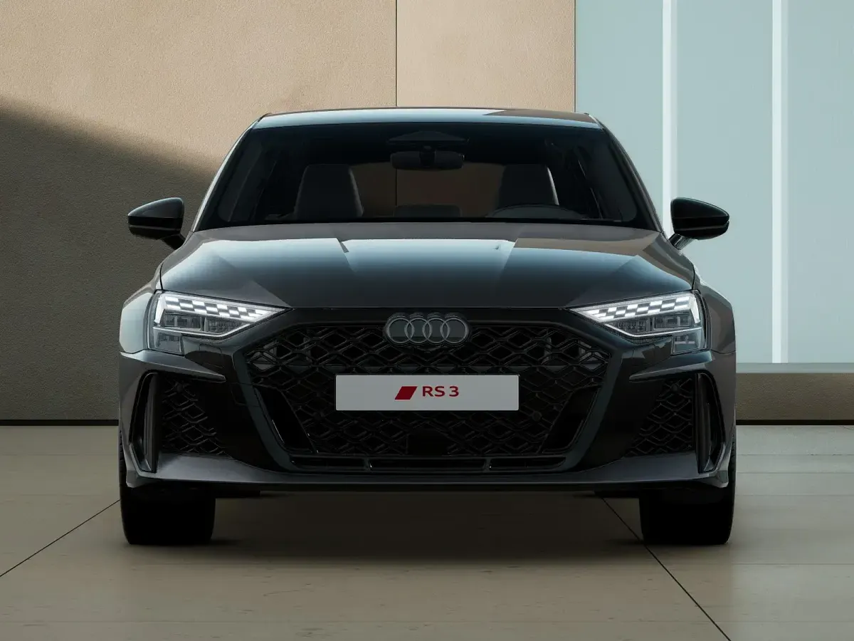 Nuova Audi RS3 Comfort 400 CV (294 kW) 2026 Grigio daytona perlato Berlina