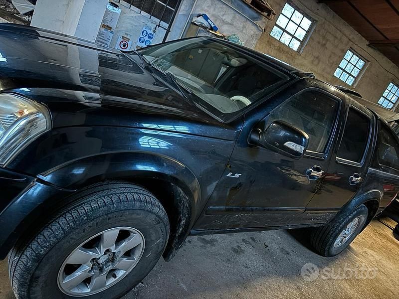 Usata Isuzu D-Max 131 CV (96 kW) 2005 Nero Utilitaria