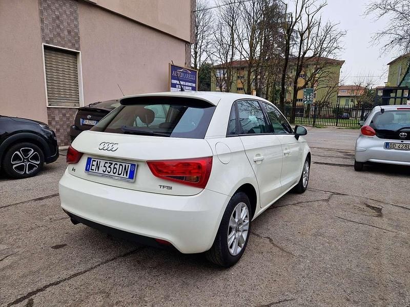 Usata Audi A1 Sportback Attraction 86 CV (63 kW) 2012 Bianco Utilitaria