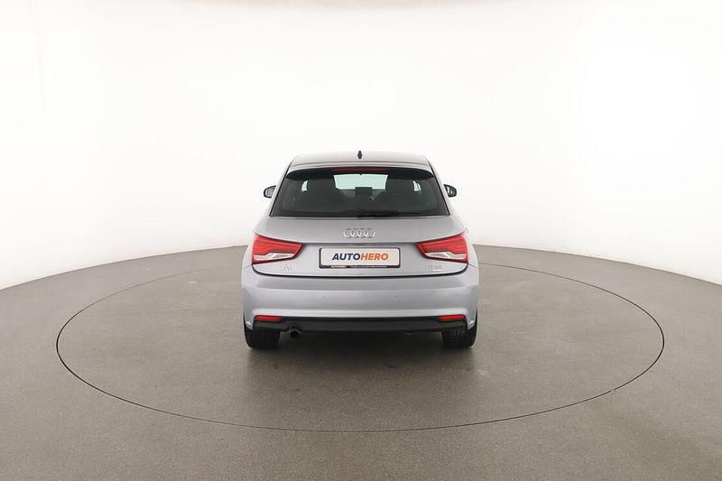 Usata Audi A1 Sportback 95 CV (69 kW) 2015 Argento Utilitaria
