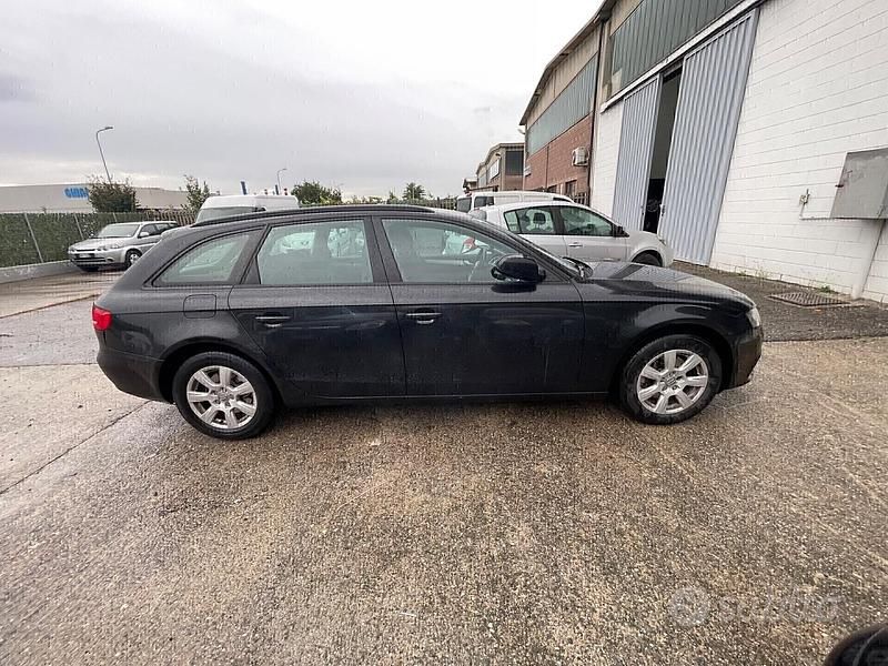 Usata Audi A4 Advanced 143 CV (105 kW) 2010 Nero Station wagon