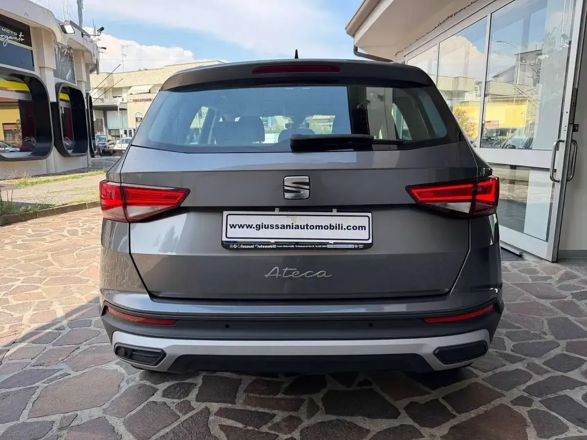 Usata Seat Ateca Business 116 CV (85 kW) 2022 Grigio SUV