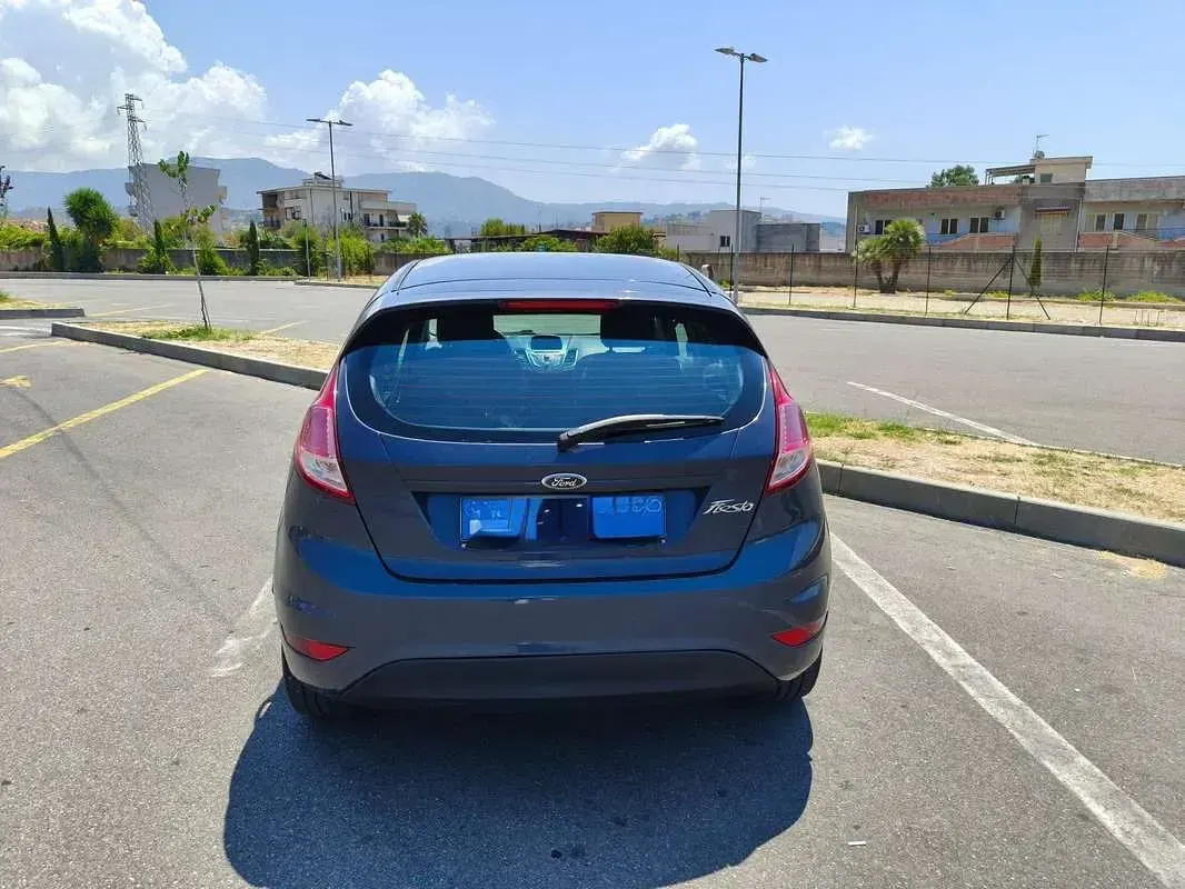 Usata Ford Fiesta 75 CV (55 kW) 2014 Utilitaria