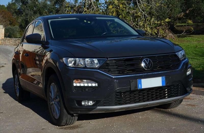 Usata VW T-Roc Business 150 CV (110 kW) 2021 Grigio SUV