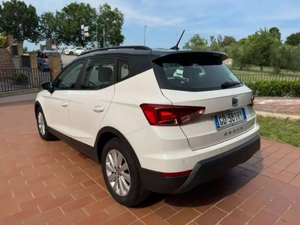 Usata Seat Arona Style 90 CV (66 kW) 2021 Bianco tetto nero SUV