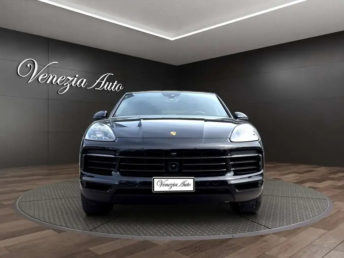 Usata Porsche Cayenne 461 CV (339 kW) 2021 Nero SUV