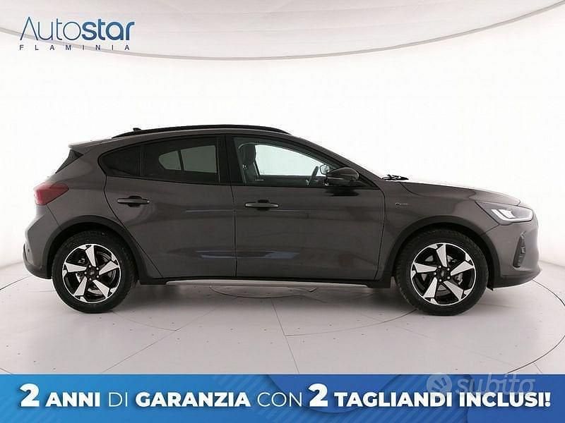 Usata Ford Focus Active 125 CV (91 kW) 2022 Grigio SUV