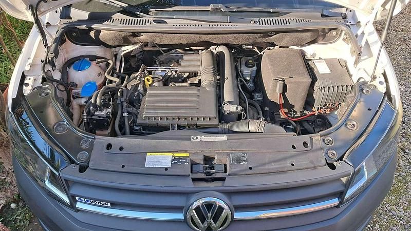 Usata VW Caddy 110 CV (80 kW) 2017 Bianco Monovolume