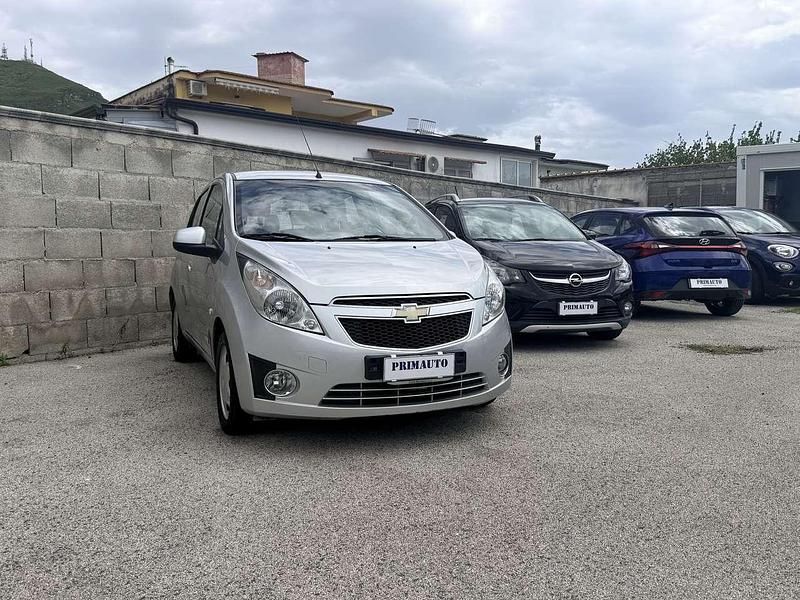 Begagnad Chevrolet Spark LS 68 HK (50 kW) 2012 Grå Halvkombi