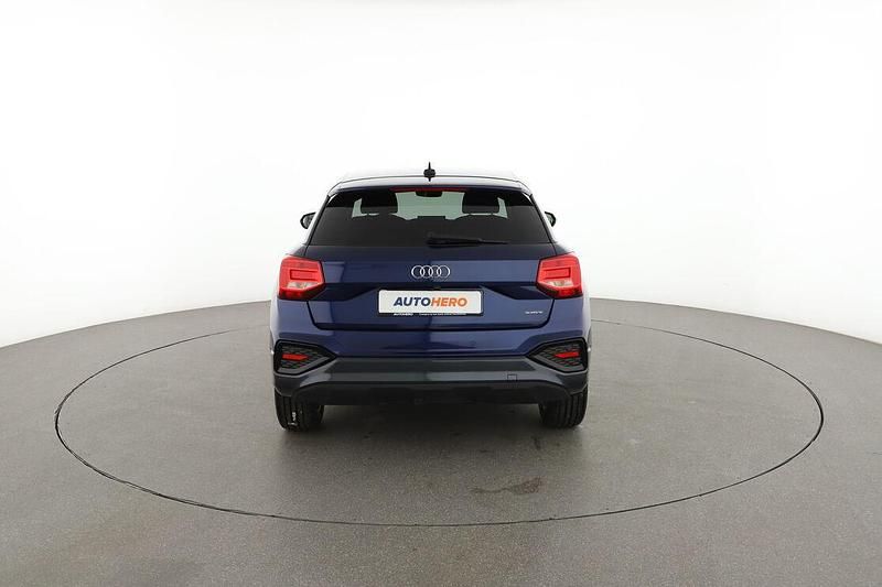 Usado Audi Q2 Advanced 150 CV (110 kW) 2020 Azul SUV
