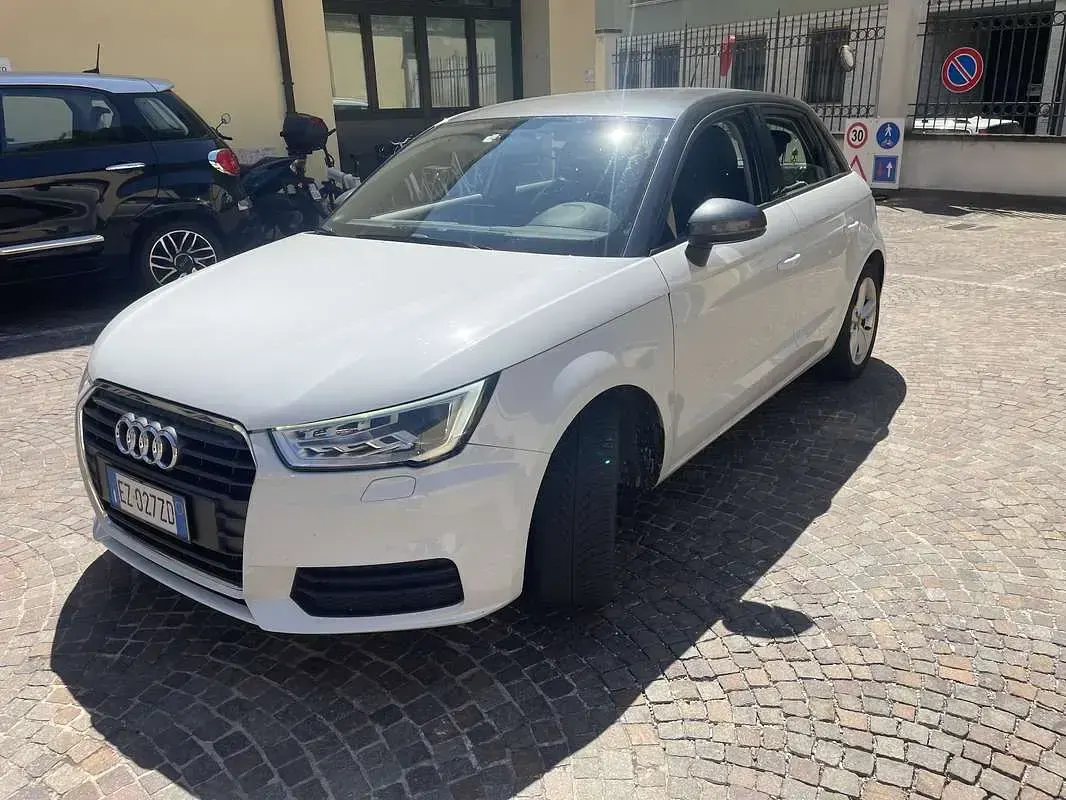 Usata Audi A1 Sportback Admired 116 CV (85 kW) 2015 Bianco Utilitaria
