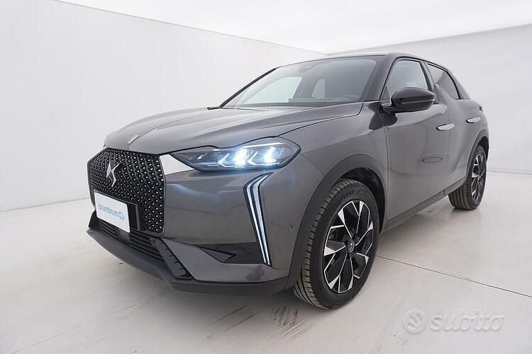 Grigio Usata 2024 DS Automobiles DS3 Opera SUV | 17.990 € (Super prezzo) - Immagine 1/4