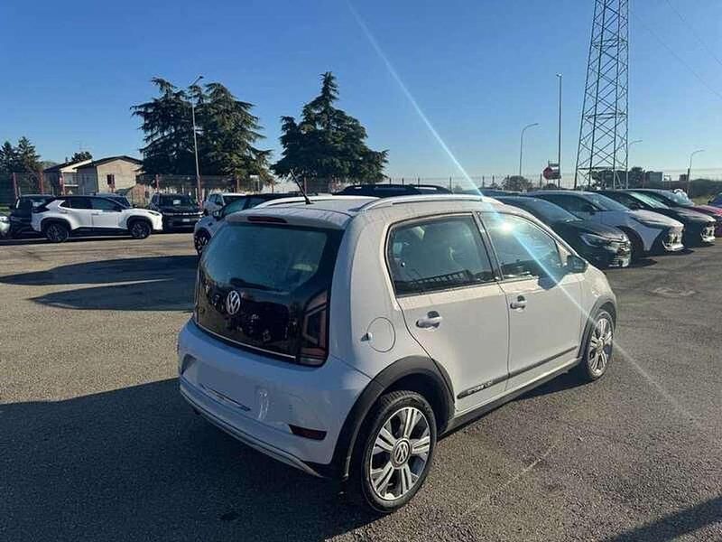 Usata VW cross up! 75 CV (55 kW) 2017 Bianco Utilitaria