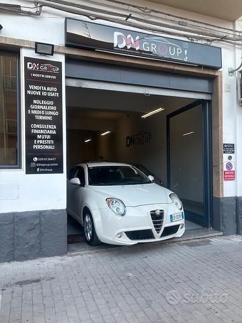 Bianco Usata 2010 Alfa Romeo MiTo Distinctive Utilitaria | 5999 € (Cara) - Immagine 1/4