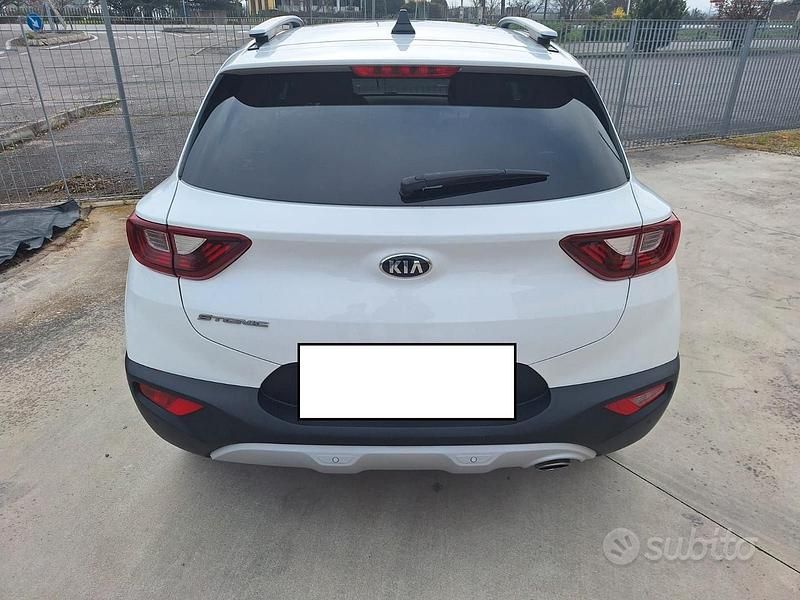 Usata Kia Stonic 100 CV (73 kW) 2020 Bianco SUV