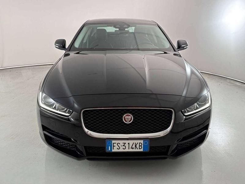Usata Jaguar XE 179 CV (131 kW) 2019 Nero Berlina