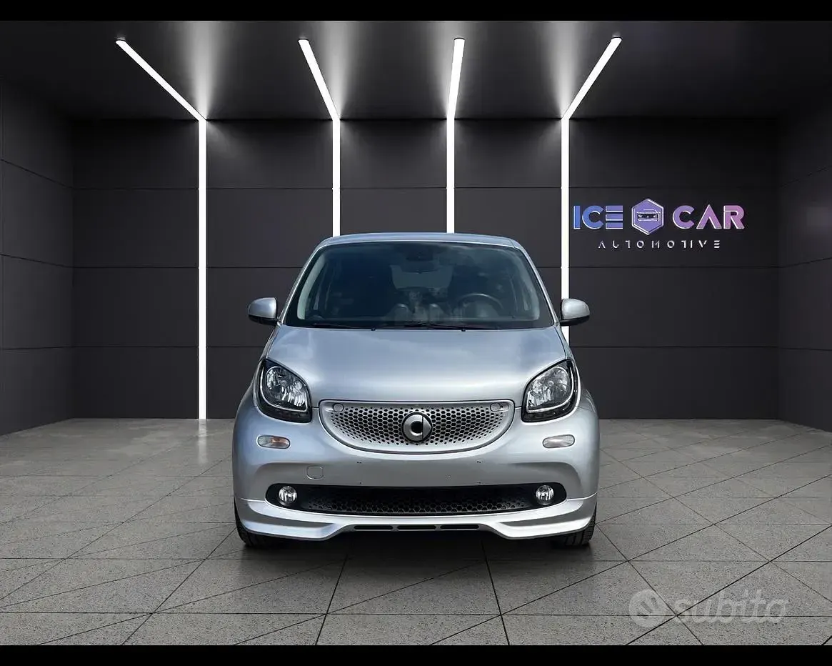 Usata Smart ForFour Superpassion 71 CV (52 kW) 2019 Grigio Utilitaria