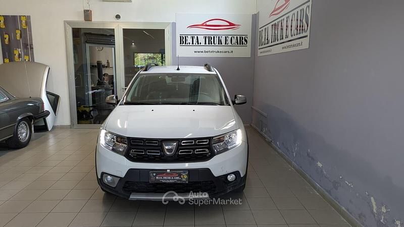 Usata Dacia Sandero Acces 73 CV (53 kW) 2020 Bianco Utilitaria