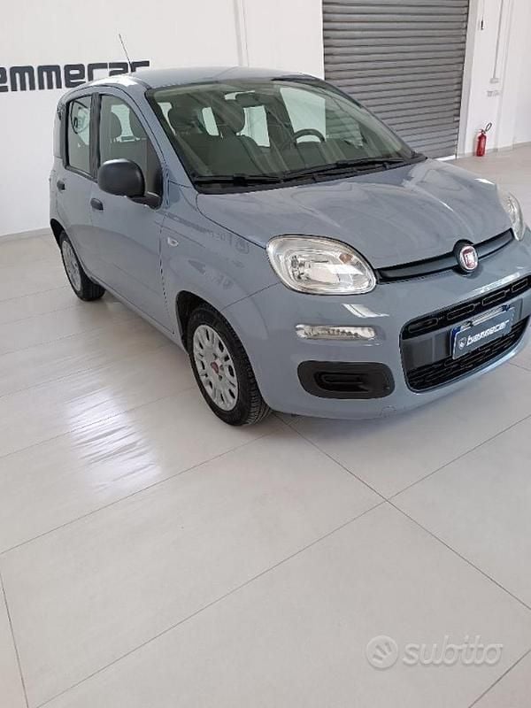 Usata Fiat Panda S 70 CV (51 kW) 2022 Antracite Utilitaria