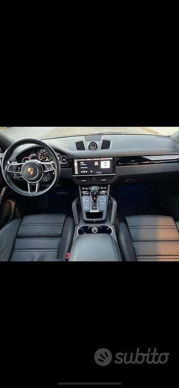 Usata Porsche Cayenne 2021 Nero SUV