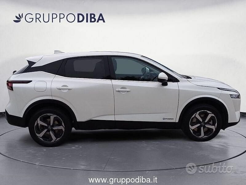 Usata Nissan Qashqai N-Connecta 190 CV (139 kW) 2022 Bianco SUV