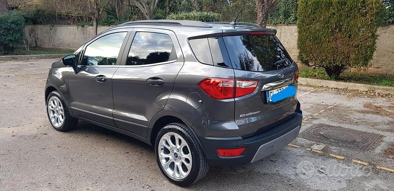 Usata Ford Ecosport 125 CV (91 kW) 2022 Grigio SUV