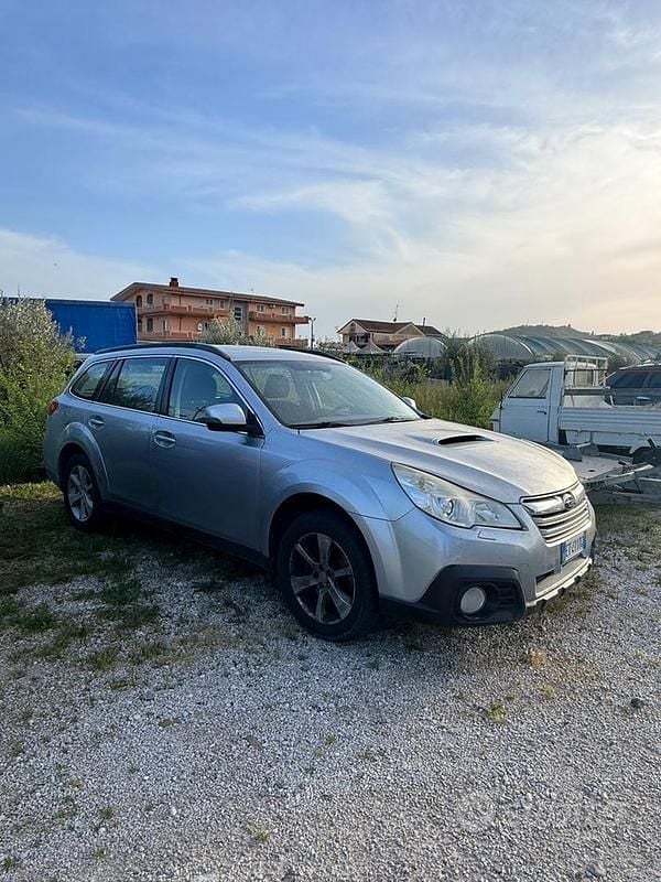 Usata Subaru Outback 2014 Grigio Station wagon