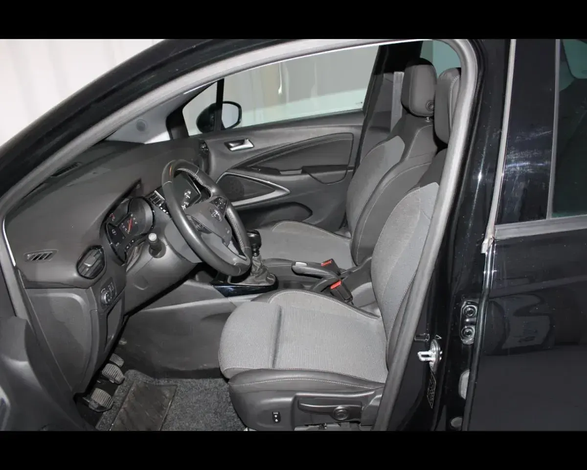 Usata Opel Crossland Edition 110 CV (80 kW) 2024 Nero SUV