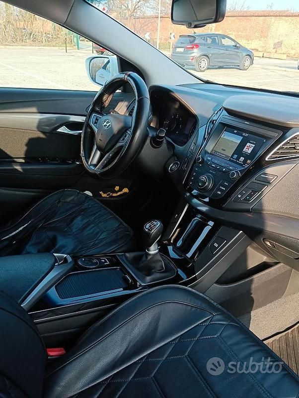 Usata Hyundai i40 141 CV (103 kW) 2018 Bianco Station wagon