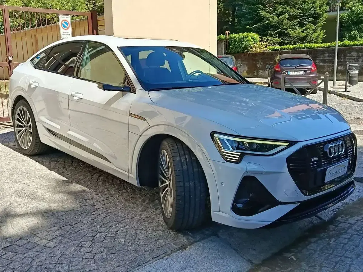 Usata Audi e-tron S-Line 300 kW (408 CV) 2021 Bianco SUV