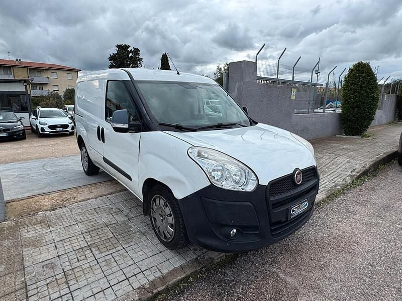 Usata Fiat Doblò Lounge 104 CV (76 kW) 2014 Bianco Monovolume